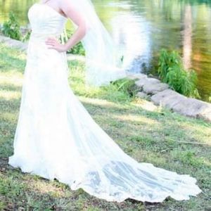 Authentic Alfred Angelo wedding dress